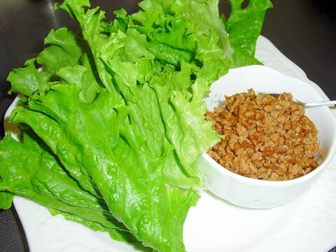 いくらでも食べられる♪我が家の“レタス肉味噌包み”